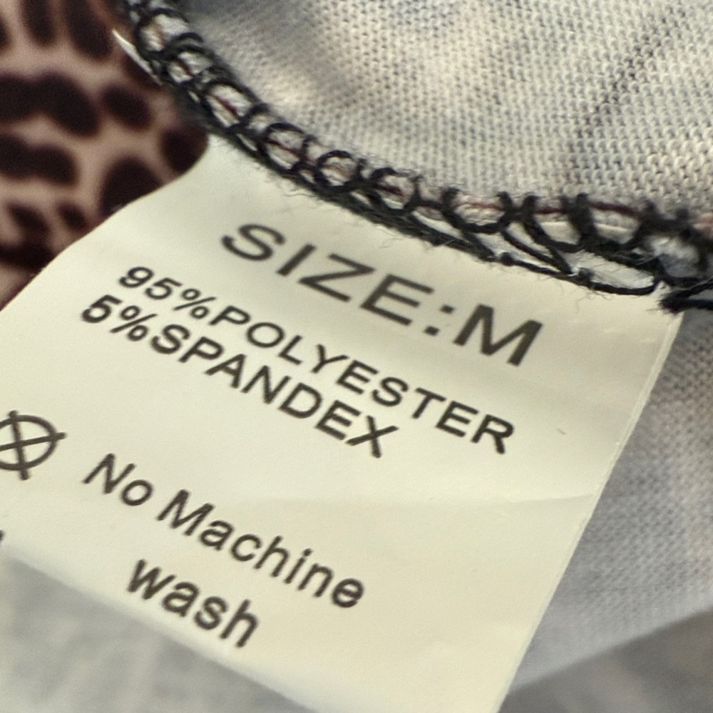 Leopard Print Muscle Tee - Picture 4 of 4
